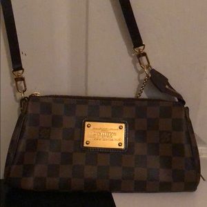 Louis Vuitton Eva clutch